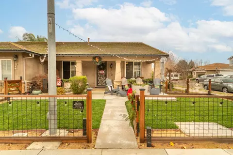 Exterior - 408 Griffin Way, Winters, CA 95694 photo 6 of 10