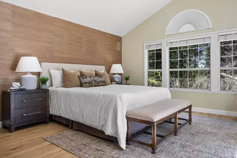 Bedroom - 240 Cornwall Ave, Grass Valley, CA 95945 photo 2 of 4