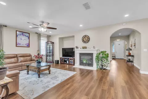Other - 2449 Kaslin Dr, Modesto, CA 95355 photo 2 of 10
