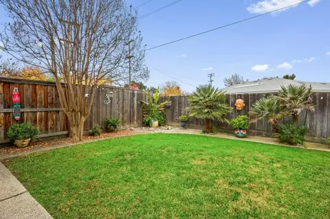 Exterior - 1309 Nelda Way, Modesto, CA 95355 photo 3 of 7