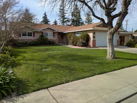 3417 John Lee Ln, Modesto, CA 95350