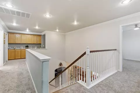 Entry Way - 2490 Garrett Ct, Tracy, CA 95377 photo 9 of 10