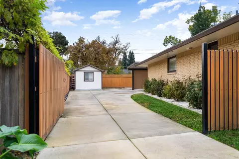 Exterior - 5015 Sudbury Way, Carmichael, CA 95608 photo 15 of 17