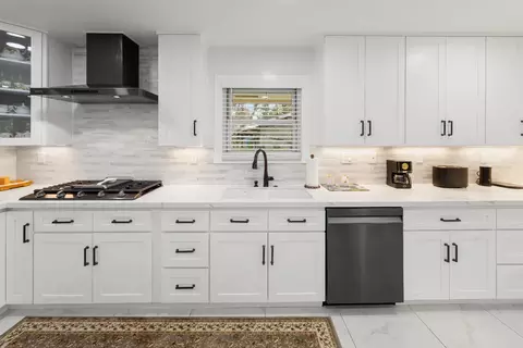 Kitchen - 5015 Sudbury Way, Carmichael, CA 95608 photo 9 of 9