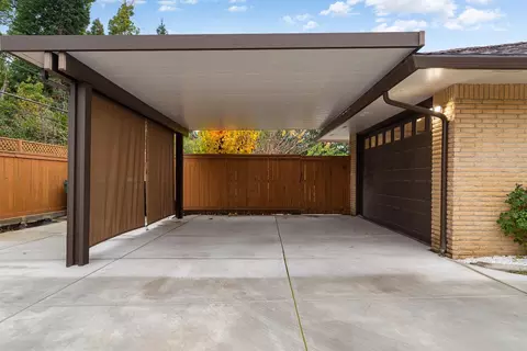 Exterior - 5015 Sudbury Way, Carmichael, CA 95608 photo 11 of 17