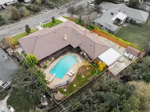 View/Area - 5015 Sudbury Way, Carmichael, CA 95608 photo 6 of 10