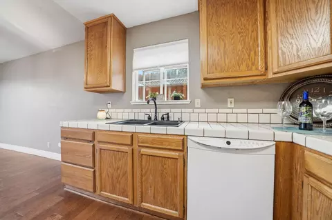 Kitchen - 101 Terrace View Cir, Jackson, CA 95642 photo 3 of 3