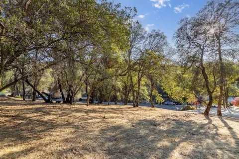 20253 Chaparral Cir, Lake Wildwood, CA 95946