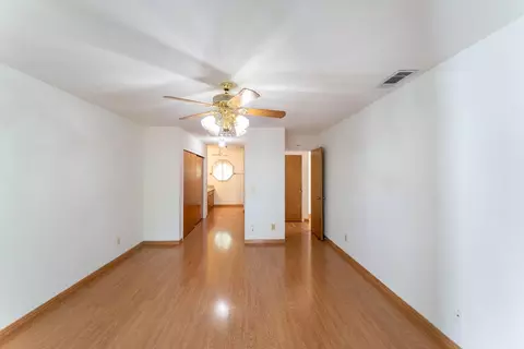 Living - 1635 Crom St, Manteca, CA 95337 photo 4 of 5
