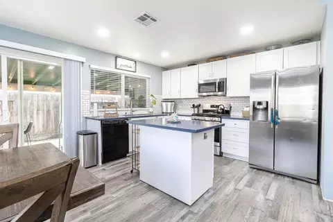 1704 Woolston Way, Modesto, CA 95355 photo 9