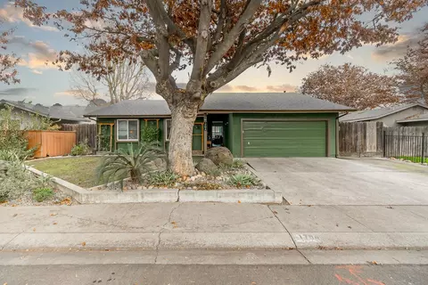 1704 Woolston Way, Modesto, CA 95355 photo 2