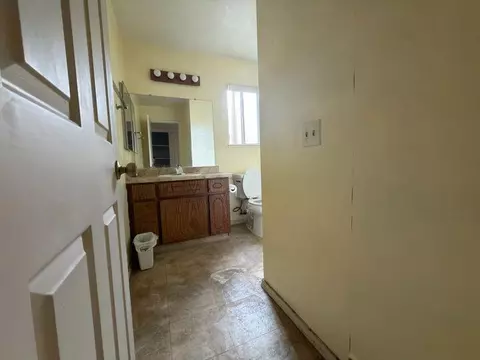 536 Capistrano Dr, Modesto, CA 95354 photo 9