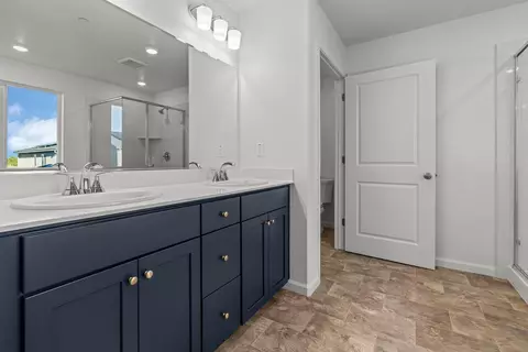 Entry Way - 820 Summerhouse Dr, Patterson, CA 95363 photo 2 of 2