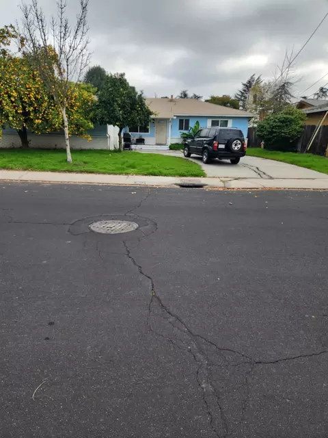2014 Codding Dr, Modesto, CA 95350 photo 1