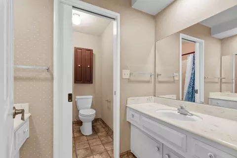 Bath - 6439 Rolling Way, Carmichael, CA 95608 photo 1 of 7