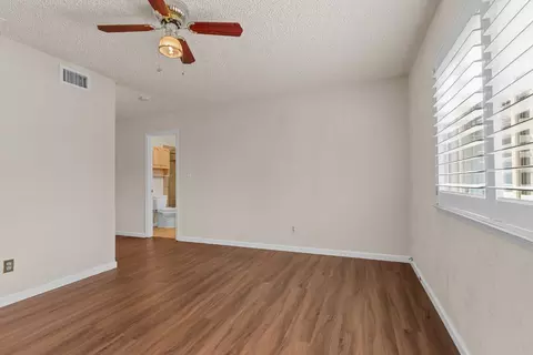 Living - 6439 Rolling Way, Carmichael, CA 95608 photo 4 of 4