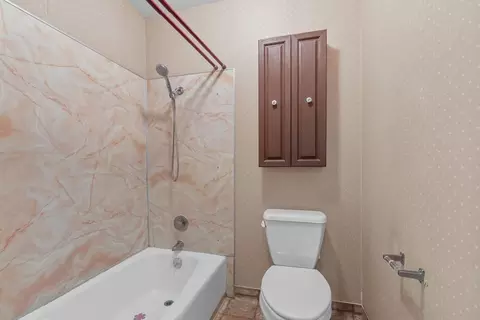 Bath - 6439 Rolling Way, Carmichael, CA 95608 photo 2 of 7