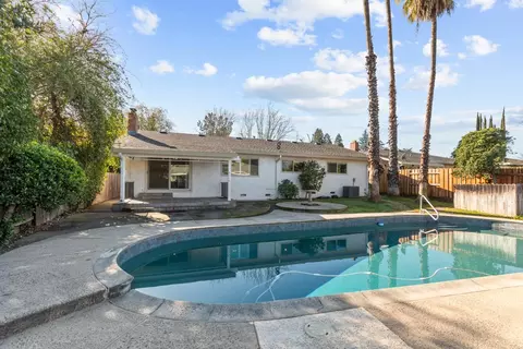 Exterior - 6439 Rolling Way, Carmichael, CA 95608 photo 3 of 10