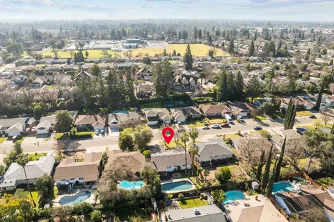 View/Area - 6439 Rolling Way, Carmichael, CA 95608 photo 4 of 4