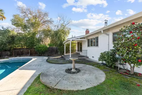 Exterior - 6439 Rolling Way, Carmichael, CA 95608 photo 5 of 10