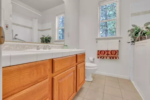 Bath - 19665 Eagle Ridge Rd, Foresthill, CA 95631 photo 1 of 2