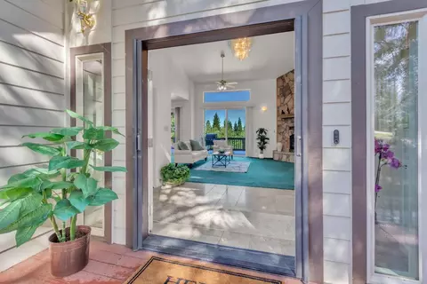 19665 Eagle Ridge Rd, Foresthill, CA 95631