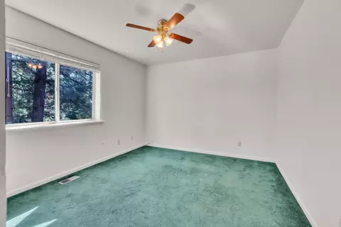 Bedroom - 19665 Eagle Ridge Rd, Foresthill, CA 95631 photo 2 of 4