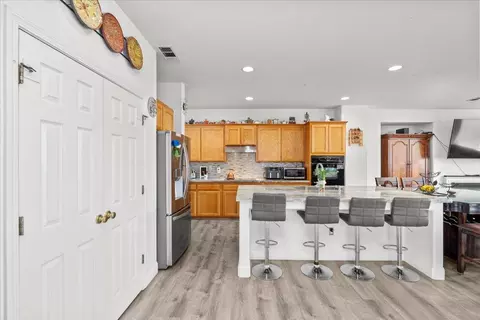 Kitchen - 1314 Sutter Creek Ct, Patterson, CA 95363 photo 2 of 2