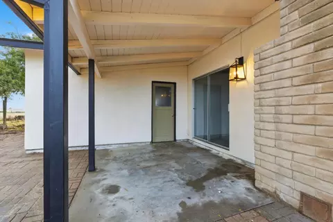 Exterior - 13400 Hibbard Rd, Lodi, CA 95240 photo 6 of 9