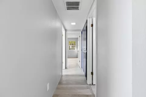 Entry Way - 13400 Hibbard Rd, Lodi, CA 95240 photo 2 of 2