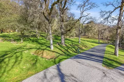 17054 Brewer Rd, Grass Valley, CA 95949 photo 2