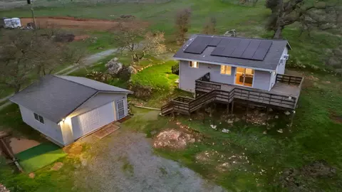 5090 Cox Dr, Valley Springs, CA 95252