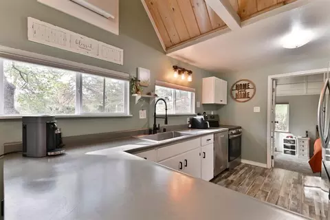 Kitchen - 18371 S Sugar Pine Dr, Pine Grove, CA 95665 photo 1 of 5
