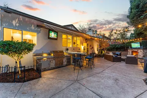 Exterior - 6008 Equestrian Ter, Rocklin, CA 95677 photo 9 of 28