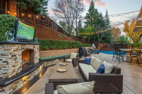 Exterior - 6008 Equestrian Ter, Rocklin, CA 95677 photo 13 of 28
