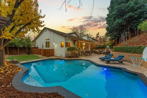Exterior - 6008 Equestrian Ter, Rocklin, CA 95677 photo 6 of 28