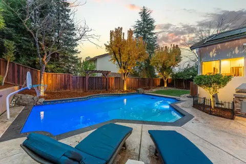 Exterior - 6008 Equestrian Ter, Rocklin, CA 95677 photo 8 of 28