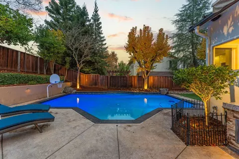 Exterior - 6008 Equestrian Ter, Rocklin, CA 95677 photo 7 of 28