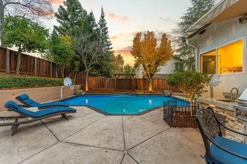 Exterior - 6008 Equestrian Ter, Rocklin, CA 95677 photo 21 of 28