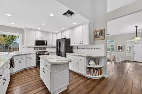 Kitchen - 6008 Equestrian Ter, Rocklin, CA 95677 photo 1 of 5
