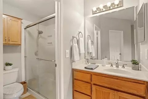 Bath - 6986 Stagecoach Rd #B, Dublin, CA 94568 photo 2 of 2