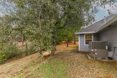 Exterior - 20235 E Clinton Rd, Jackson, CA 95642 photo 11 of 17