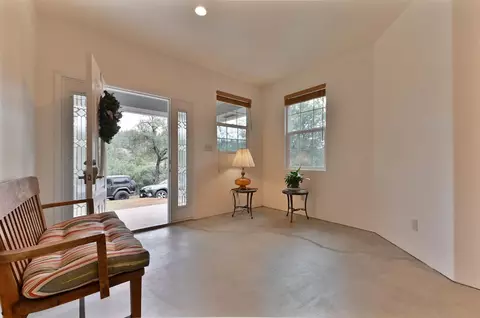 Entry Way - 20235 E Clinton Rd, Jackson, CA 95642 photo 8 of 9