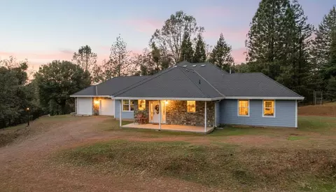 Exterior - 20235 E Clinton Rd, Jackson, CA 95642 photo 3 of 17