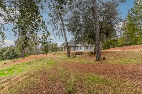 Exterior - 20235 E Clinton Rd, Jackson, CA 95642 photo 5 of 17