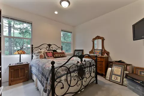 Bedroom - 20235 E Clinton Rd, Jackson, CA 95642 photo 5 of 7