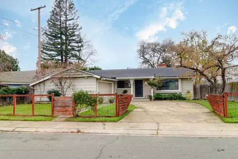 Exterior - 7018 Middlecoff Way, Sacramento, CA 95822 photo 1 of 15