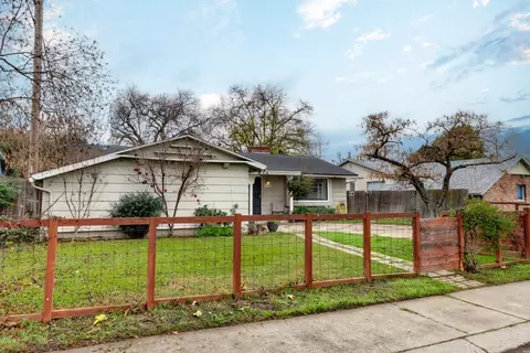 Exterior - 7018 Middlecoff Way, Sacramento, CA 95822 photo 15 of 15