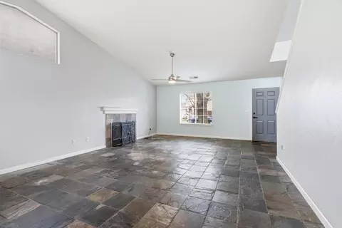 Living - 3904 Creedmoor Ave, Modesto, CA 95357 photo 2 of 2