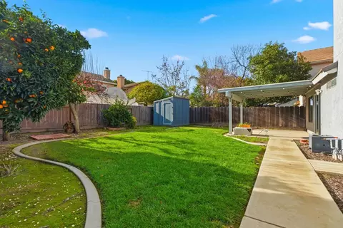 Exterior - 3904 Creedmoor Ave, Modesto, CA 95357 photo 6 of 7